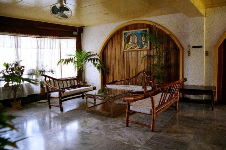 Badjao Inn Puerto Princesa ภายนอก รูปภาพ